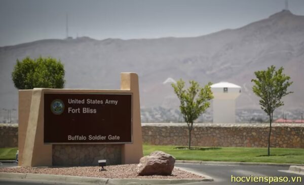 01 Fort Bliss Soldier Killed and 5 injured
