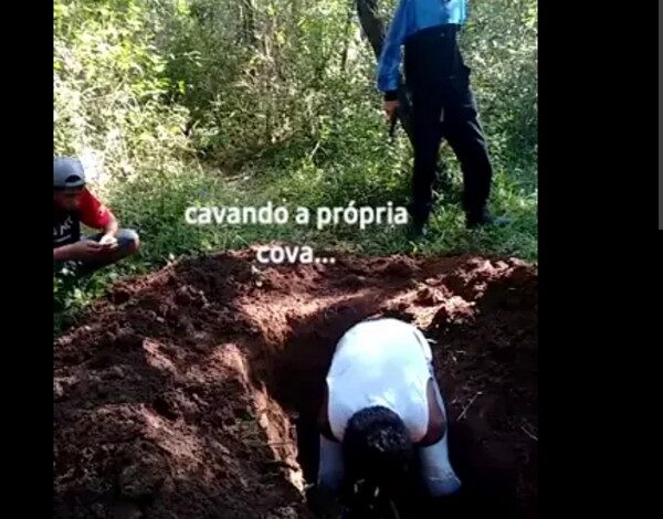 Maloqueiro Cavando Cova Video Original