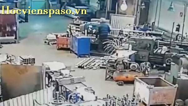 Lathe Machine Incident in Russia Video